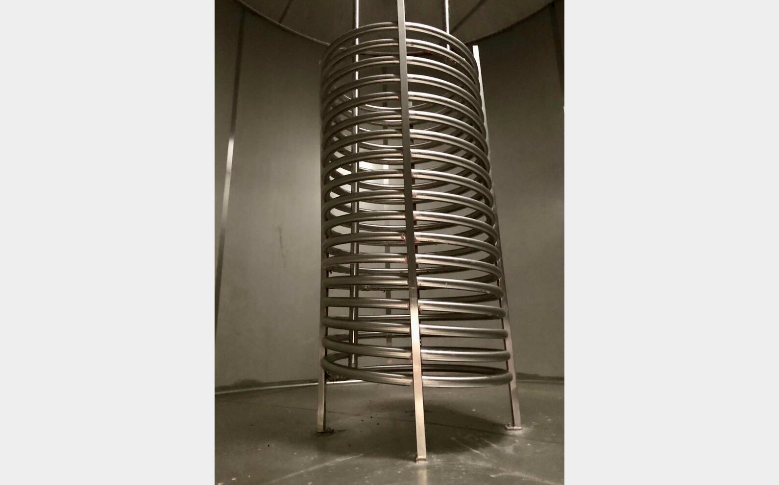 Cuve inox thermor&eacute;gul&eacute;e sur pieds 247 HL (24 700 litres) PIERRE GUERIN