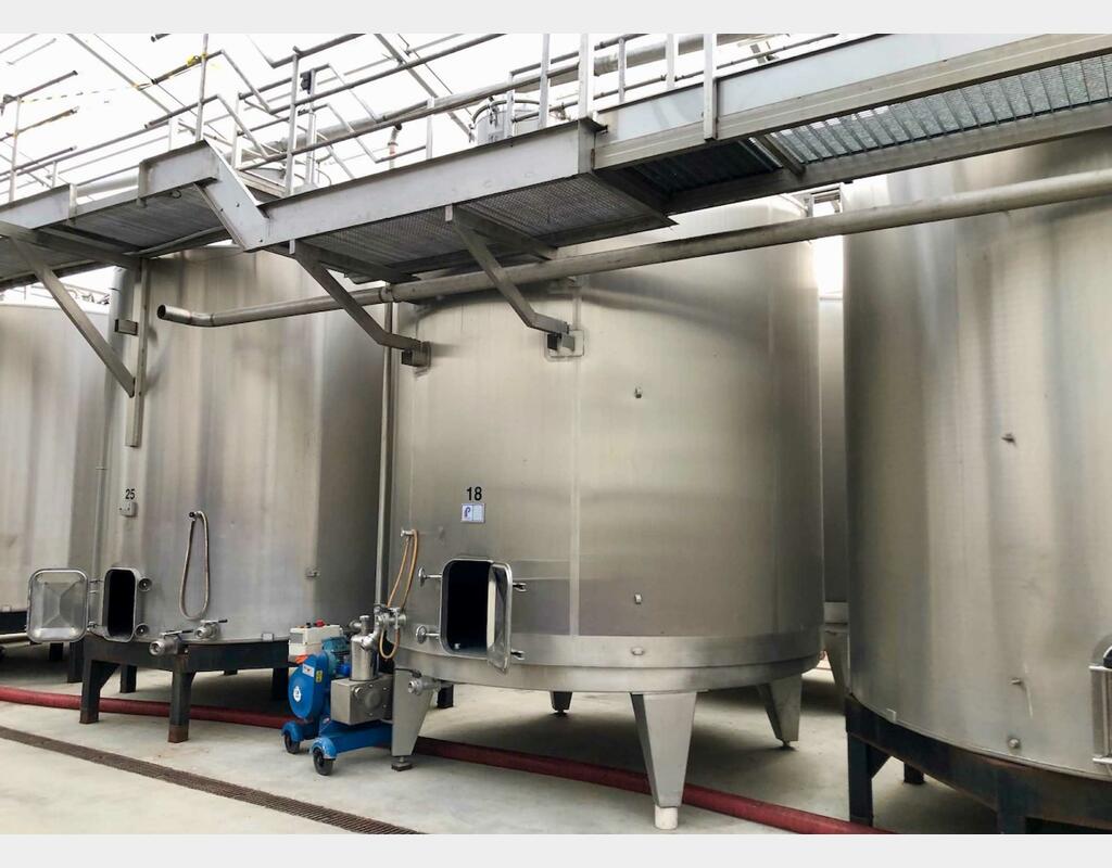 Cuve inox 304 avec Serpentin 207 HL (20 700 litres) PROGRESSO