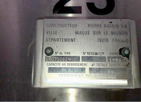Cuve inox thermor&eacute;gul&eacute;e sur pieds 247 HL (24 700 litres) PIERRE GUERIN