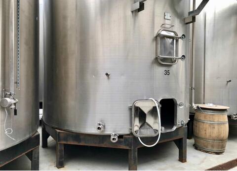 Stainless steel tank - Conical bottom on legs