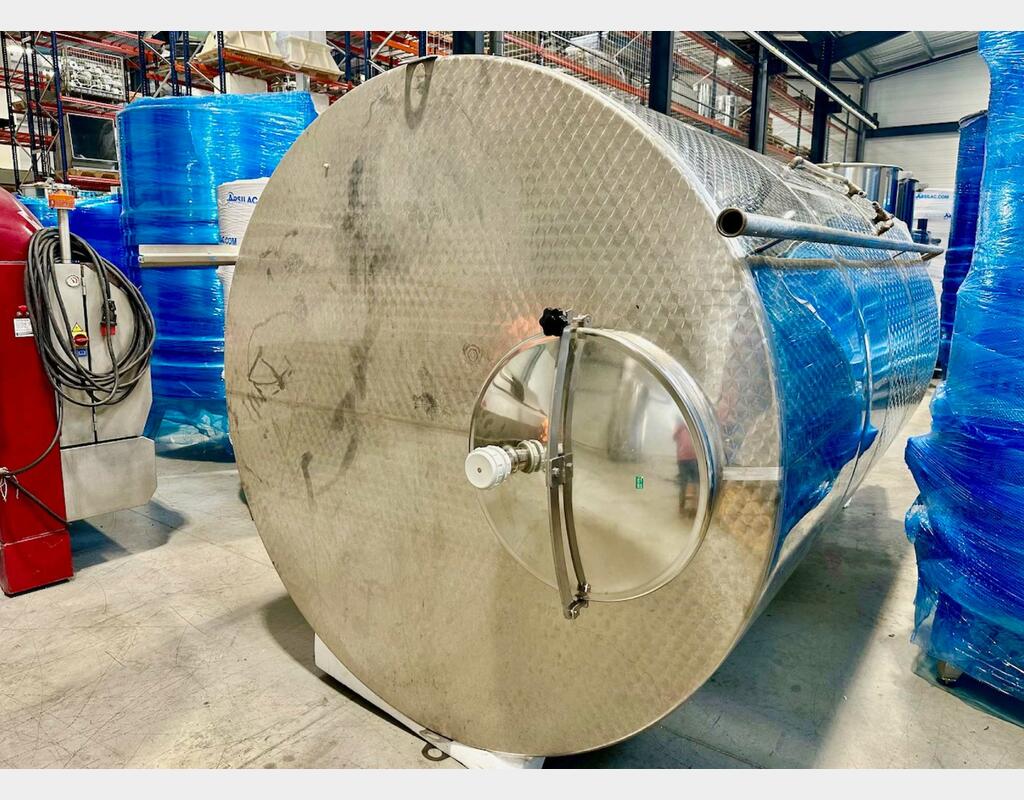 Stainless steel tank - Honeycomb circuit - Flat sloping bottom