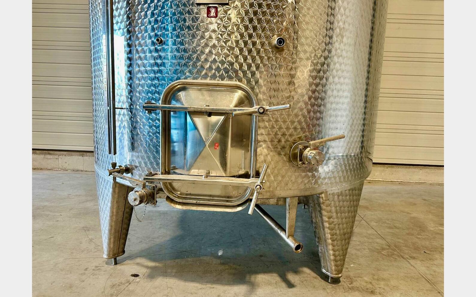 Cuve inox - Circuit nid d'abeilles 116 HL (11 600 litres) SKRLJ