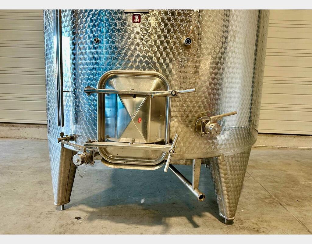 Stainless steel tank - Honeycomb circuit - Flat sloping bottom
