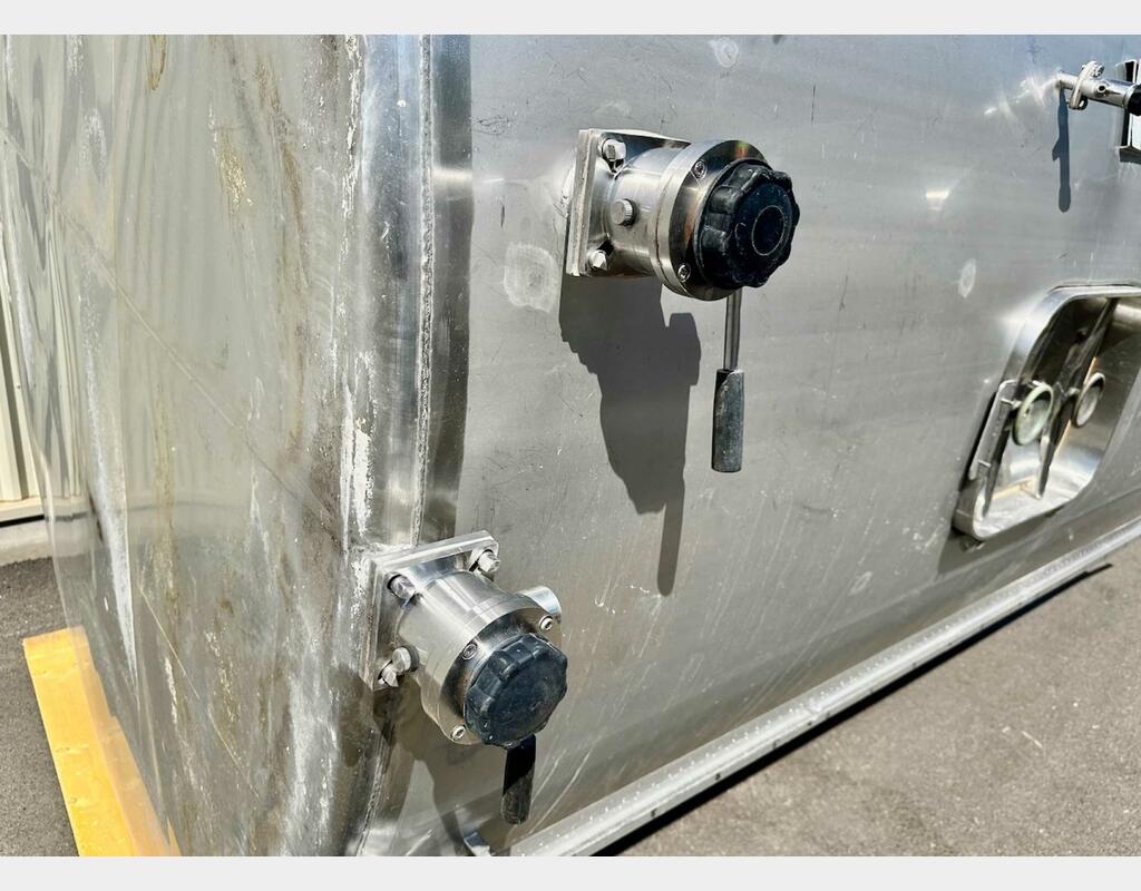Cuve inox - Fermée - Thermorégulée - Fond plat