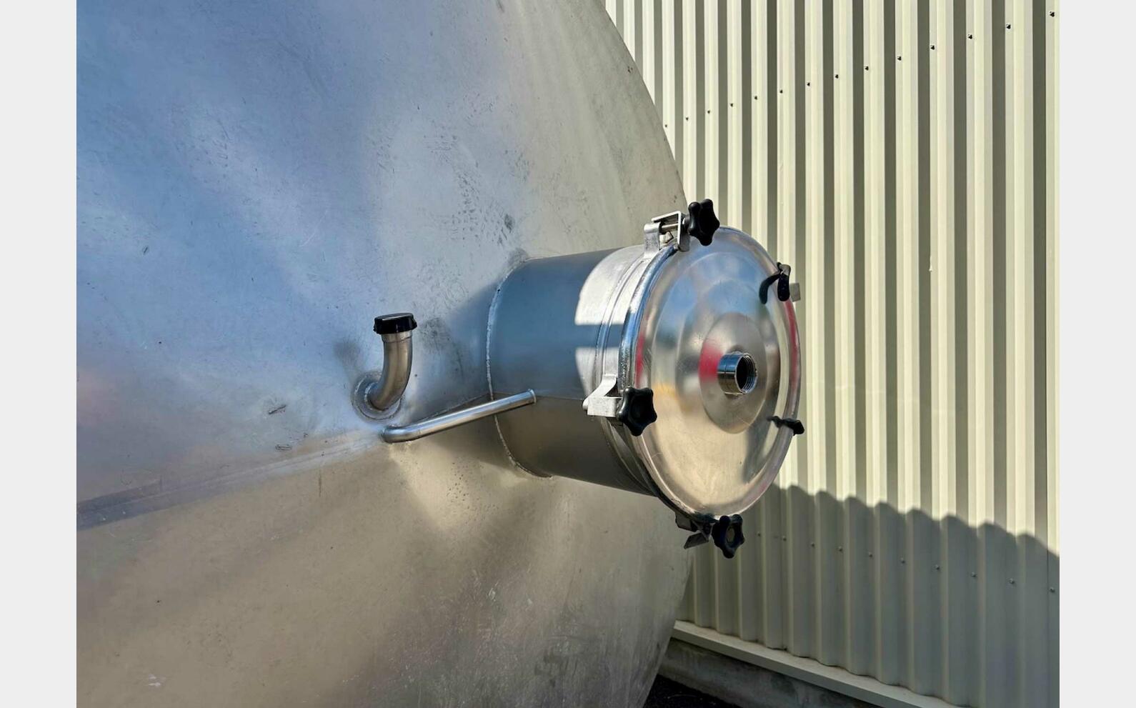 304 ss tank - Flat bottom 220 HL (22,200 litres) ETA