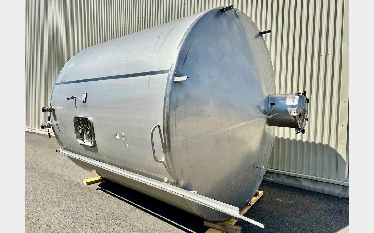 Cuve inox 304 thermor&eacute;gul&eacute;e 220 HL (22 200 litres) ETA