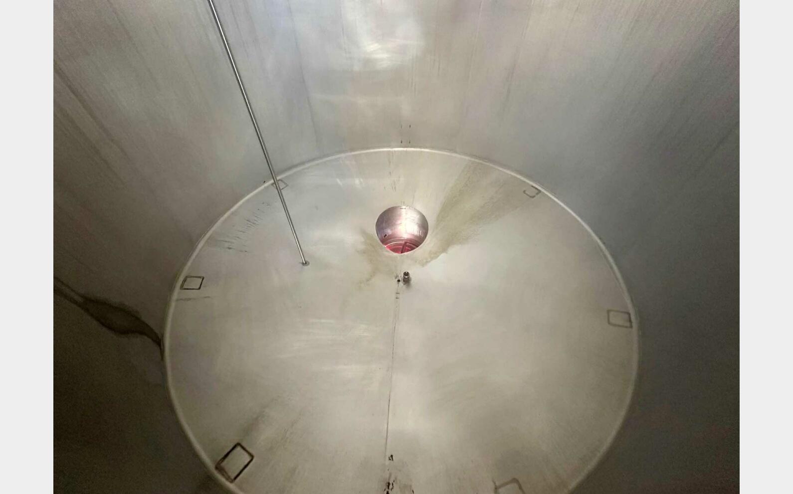 304 ss tank - Flat bottom 220 HL (22,200 litres) ETA