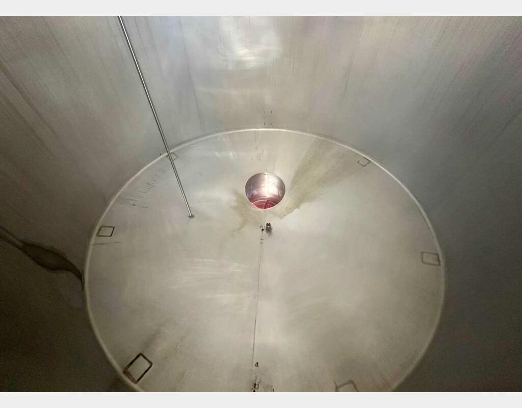 Cuve inox - Fermée - Thermorégulée - Fond plat