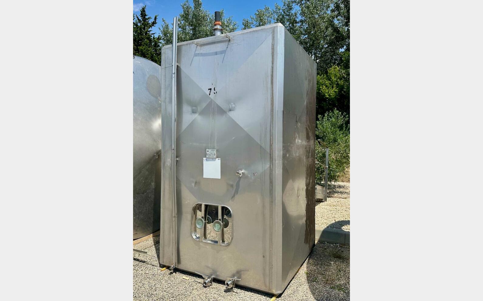 Cuve inox - Rectangulaire 80 HL (8 000 litres) STAI