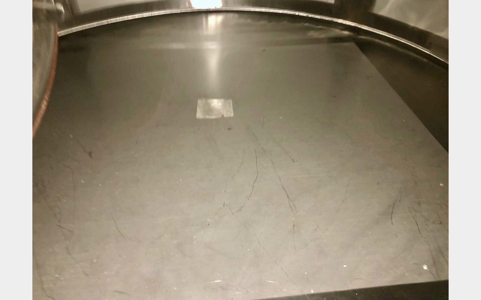 Cuve inox 316L - Fond plat sur pieds 60 HL (6 000 litres) PIERRE GUERIN
