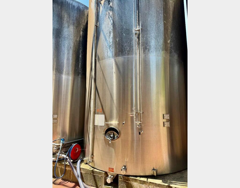 Stainless steel tank - Flat bottom