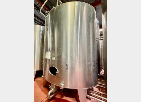 Stainless steel tank - Conical bottom on legs - 184 HL (18,400 litres)