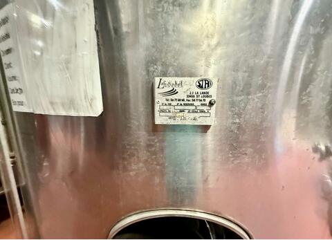 Stainless steel tank - Conical bottom on legs - 184 HL (18,400 litres)