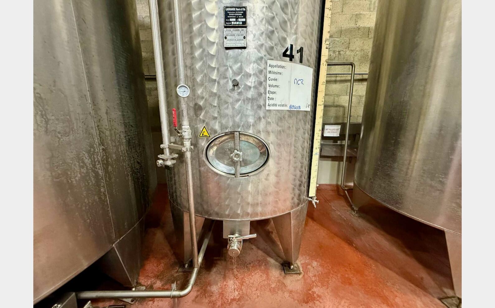 Cuve inox - Bouchonn&eacute;e - Fond conique 62 HL (6 200 litres) LAGOUARDE