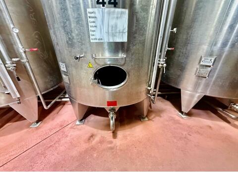 Stainless steel tank - Conical bottom on legs