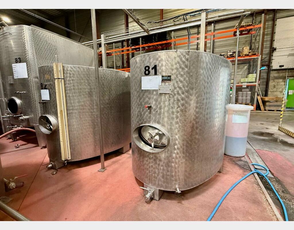 Oval stainless steel tank - Corked - Flat bottom with bunghole