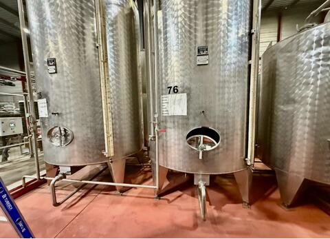 Stainless steel tank with bunghole - Flat bottom - On legs