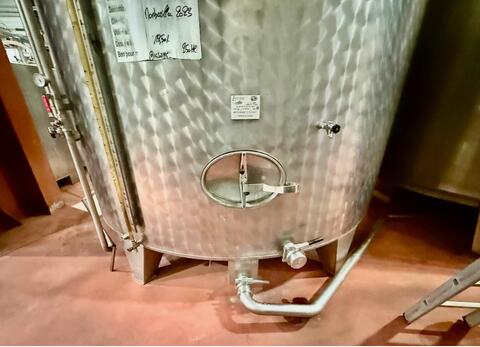 Stainless steel tank with bunghole - Flat bottom - On legs
