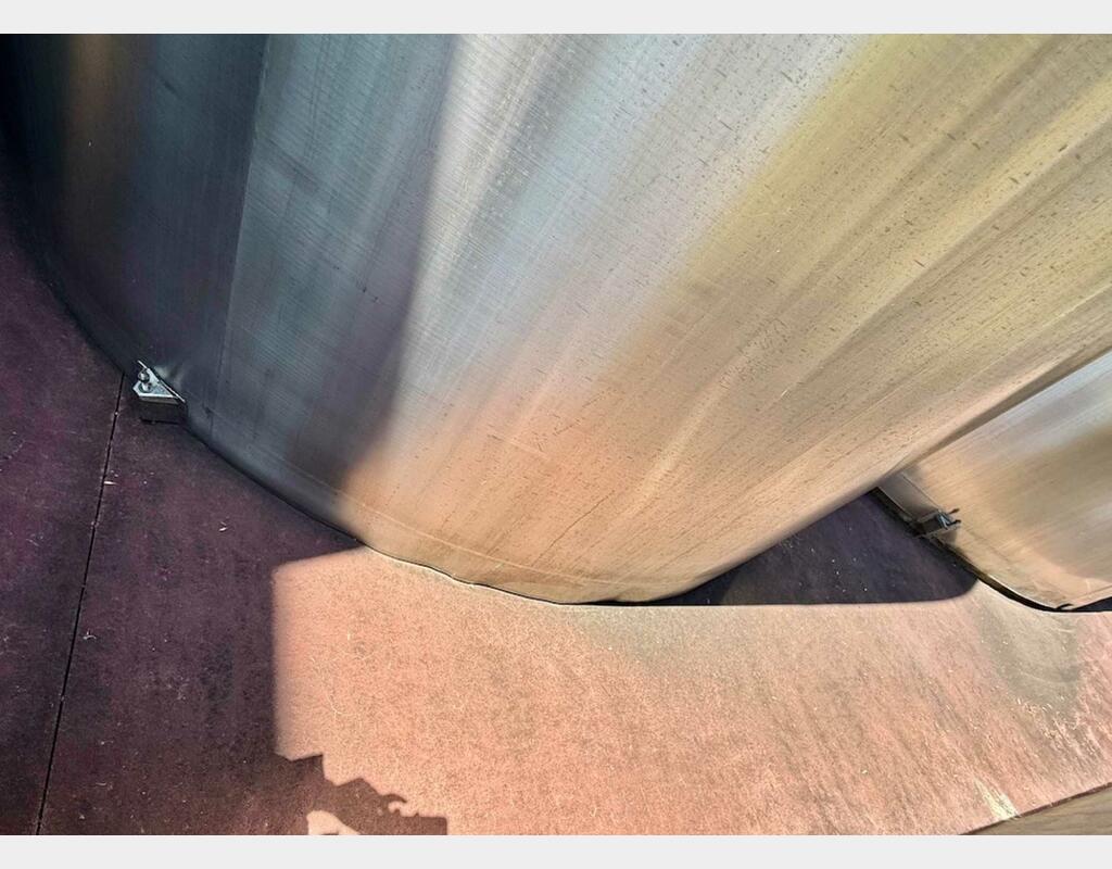 Stainless steel tank - Flat bottom