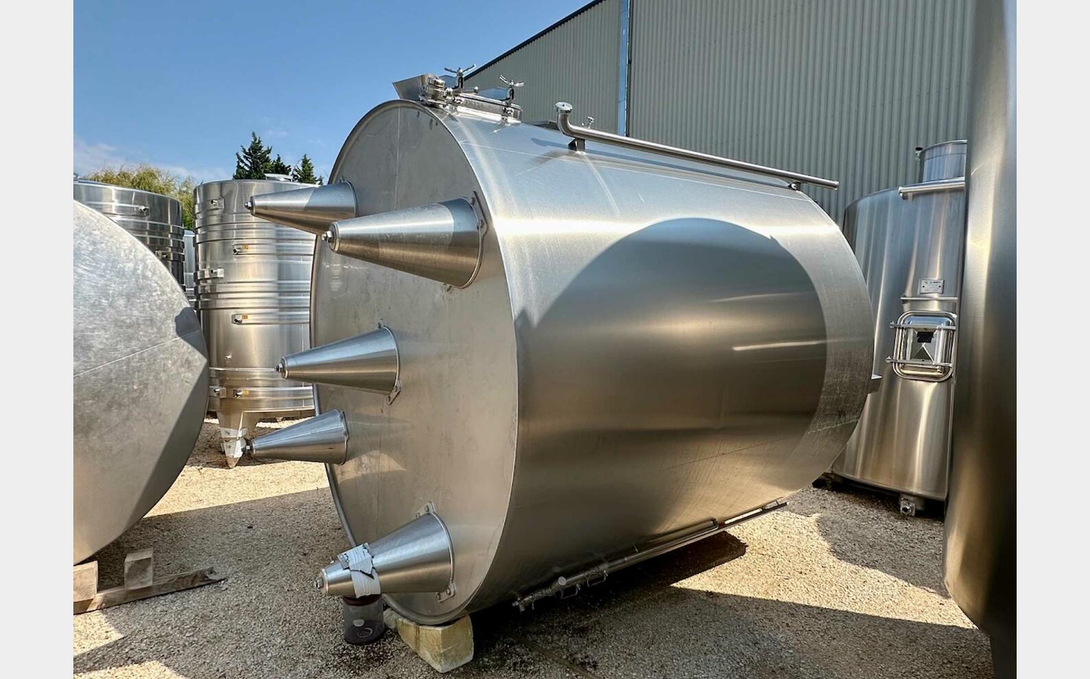 Cuve inox 316L - Thermor&eacute;gul&eacute;e 120 HL (12 000 litres) METALINOX