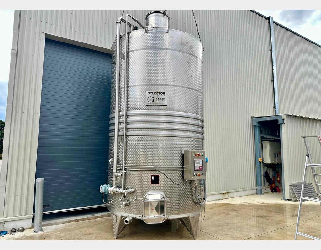 Ss tank - Conical bottom 190 HL (19,000 litres) GIMAR