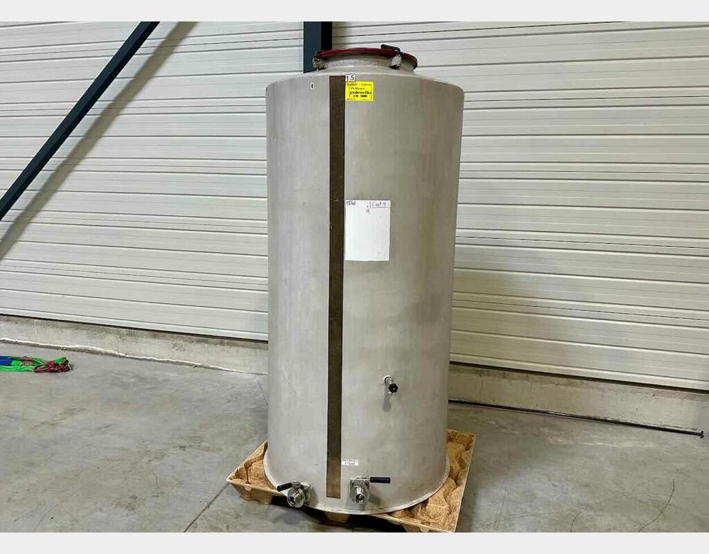 Fibreglass tank - Curved bottom  15 HL (1,500 litres)