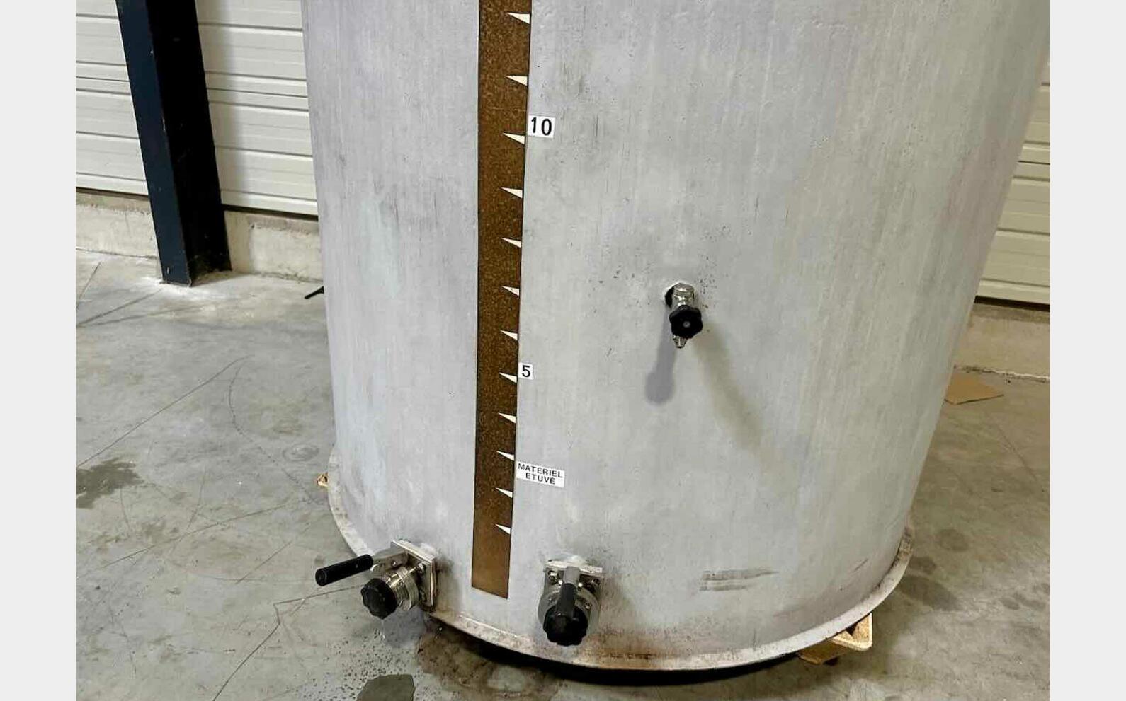 Cuve fibre - Fond bomb&eacute; 25 HL (2 500 litres)