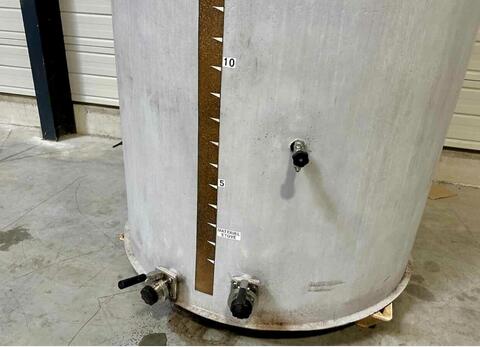 Fibreglass tank - Curved bottom  25 HL (2,500 litres)