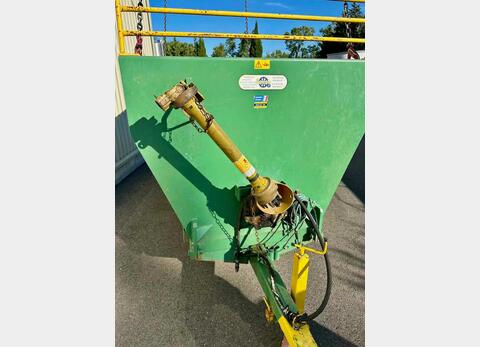 Grape harvest bucket - Tipping