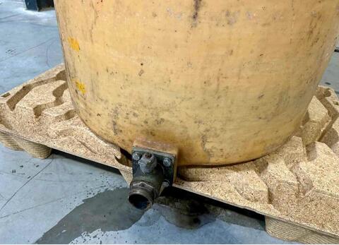 Fibreglass tank - Floating lid 7 HL (700 litres) VETRORESINA