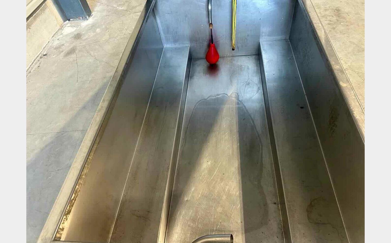 Bac inox - Sur roulette 4 HL (400 litres)