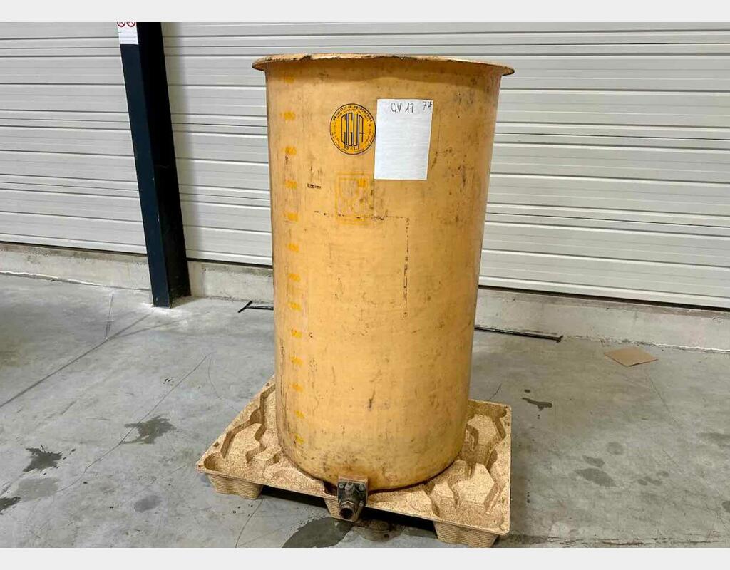 Fibreglass tank - Floating lid 7 HL (700 litres) VETRORESINA