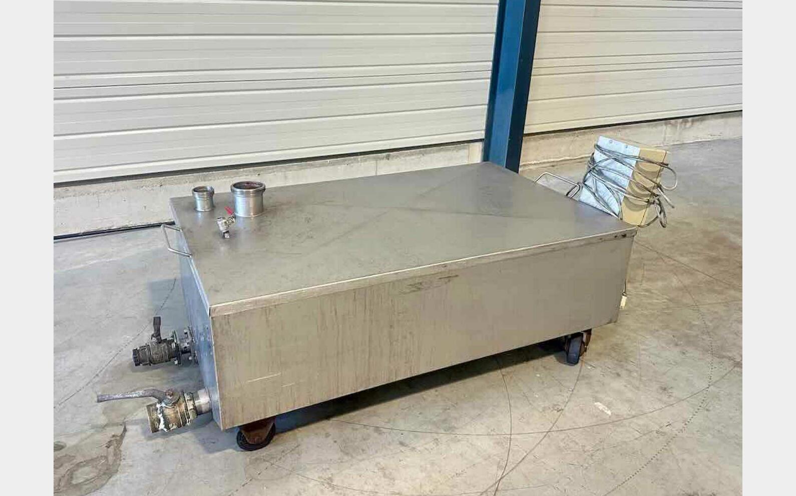 Stainless steel tank - On wheels 4 HL (400 litres)