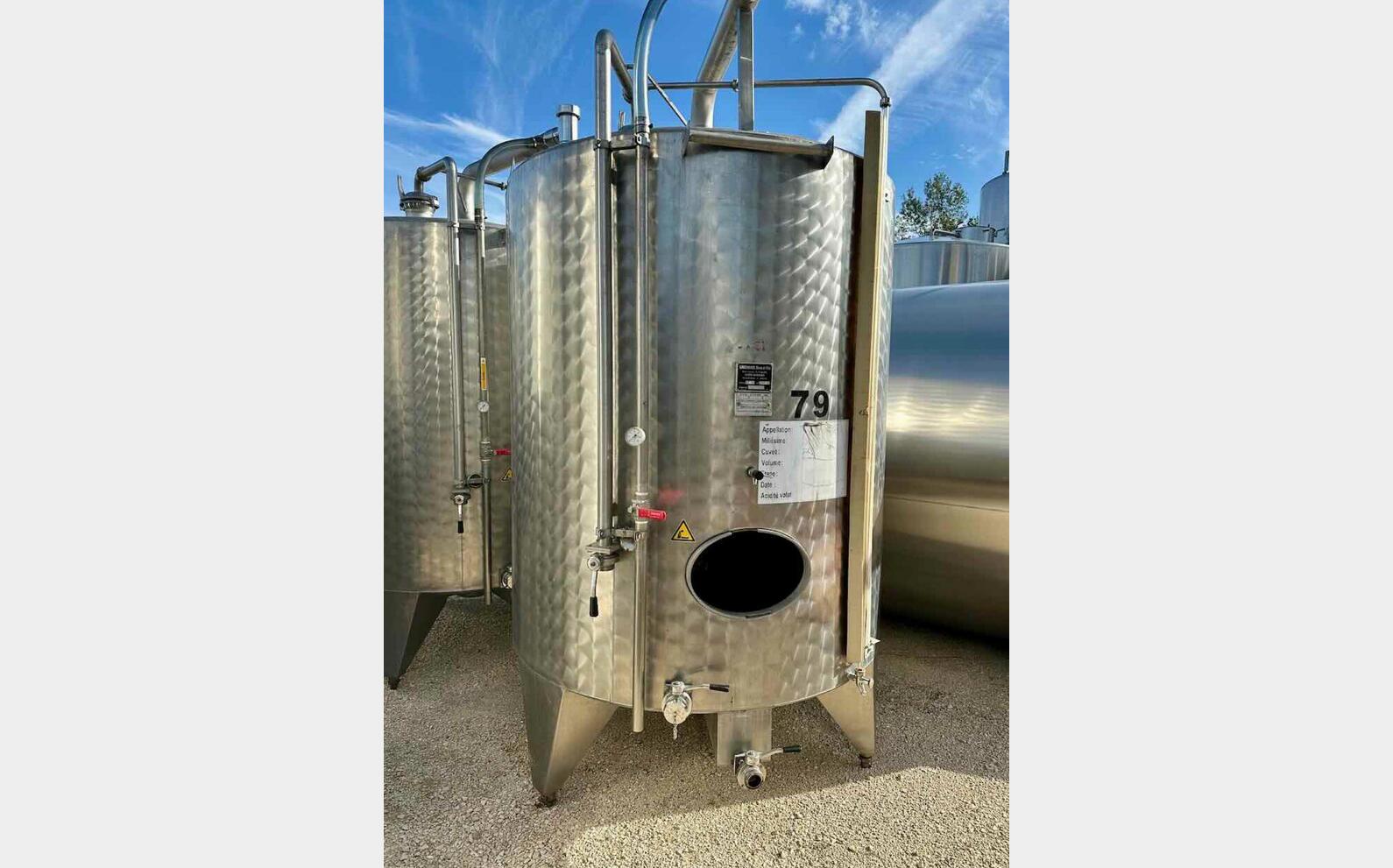 Cuve inox - Bouchonn&eacute;e 52 HL (5 200 litres) LAGOUARDE