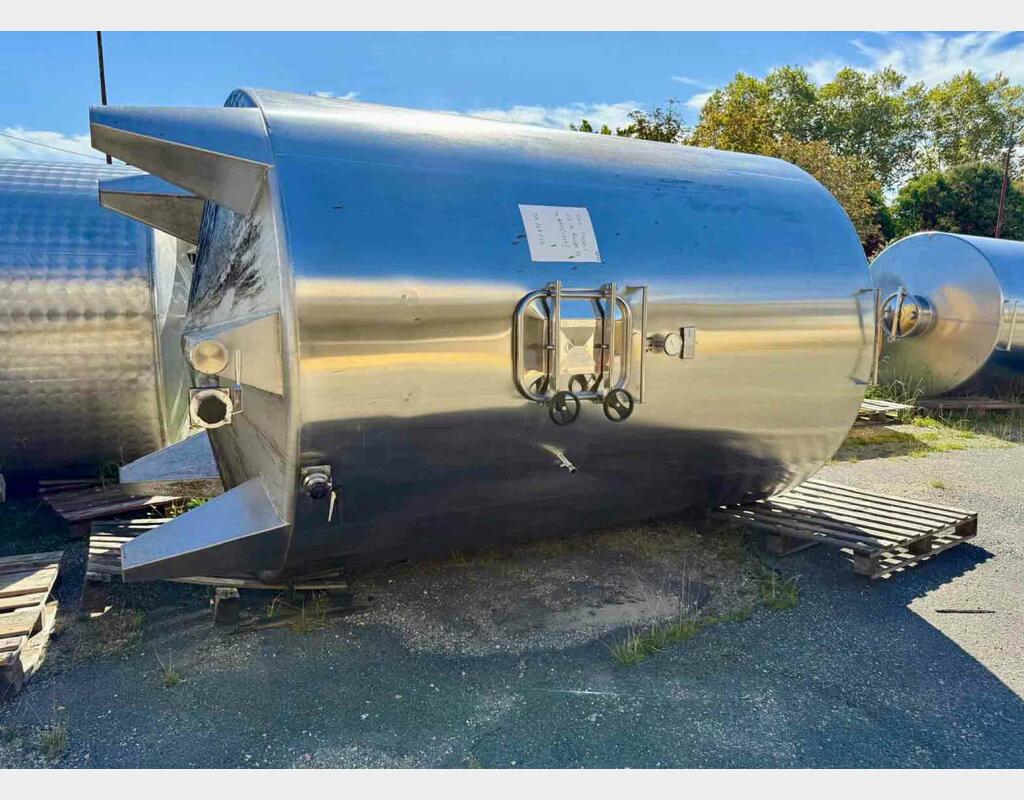 Ss tank on legs 124 HL (12,400 litres) ALLIANCE INOX