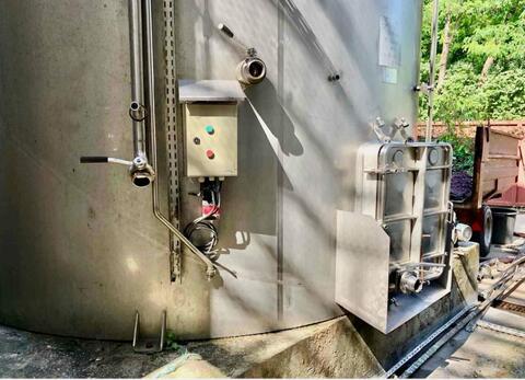 Cuve inox - Fond cuillère sur jupe - Stockage