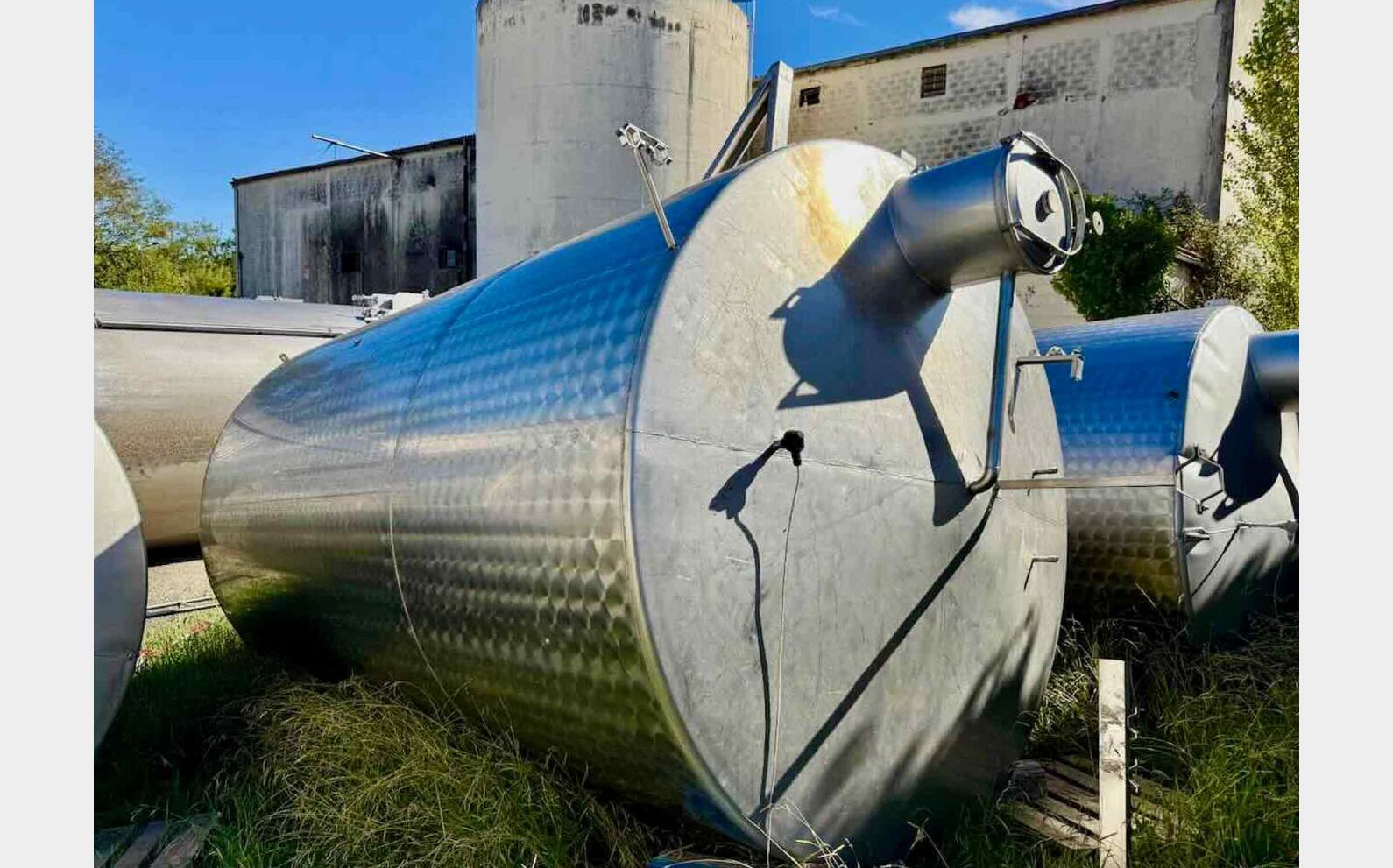 Cuve inox - Fond plat 220 HL (22 000 litres) LAGOUARDE