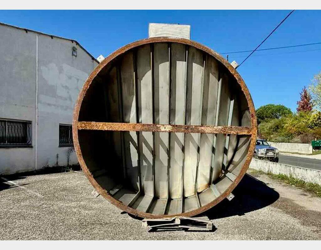 Cuve inox - Fond cuillère sur jupe - Stockage