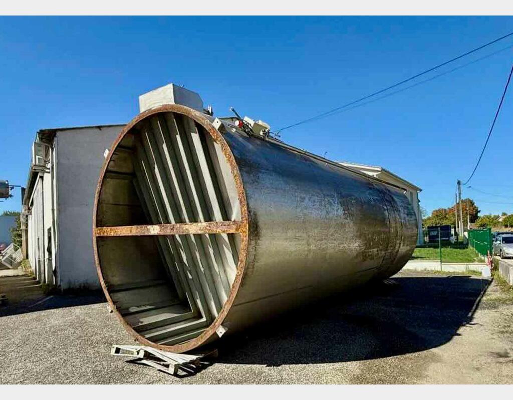 Cuve inox - Fond cuillère sur jupe - Stockage