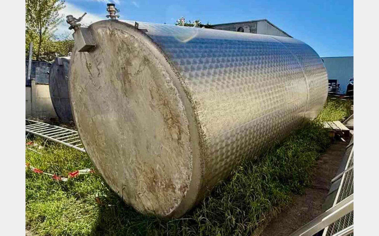 Cuve inox - Fond plat 220 HL (22 000 litres) LAGOUARDE