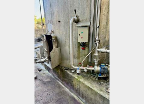 Cuve inox - Fond cuillère sur jupe - Stockage