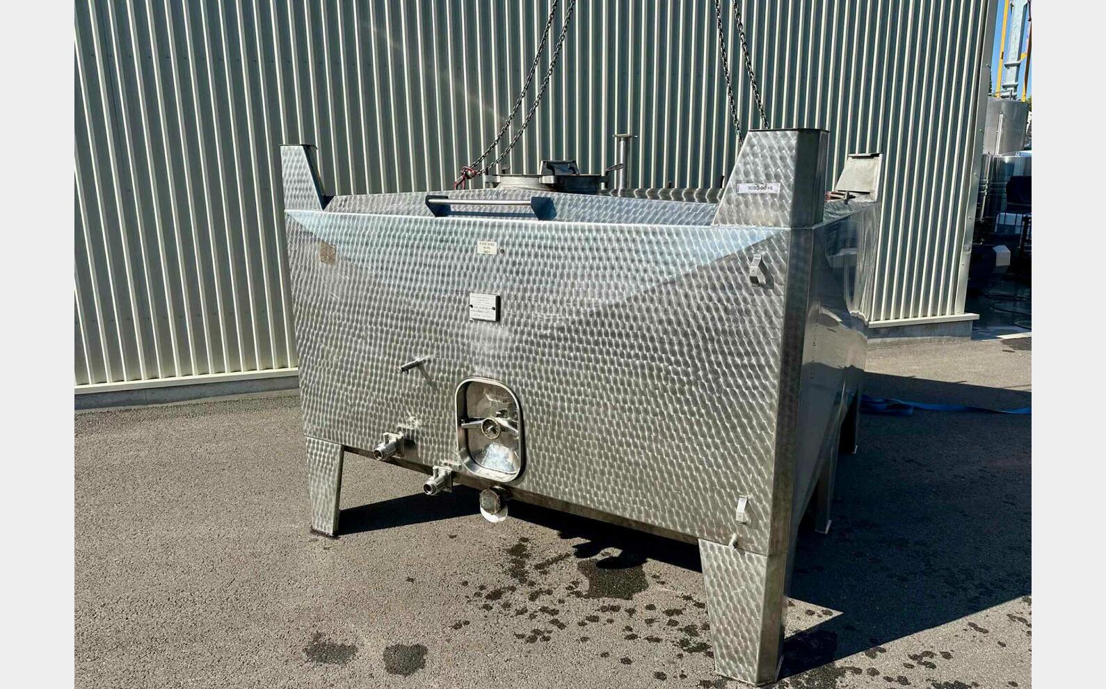 304 ss tank - Stackable 90 HL (9,000 litres) MANGEARD