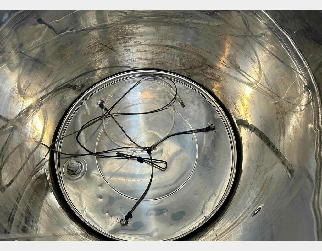 Cuve inox - Chapeau flottant - Fond plat