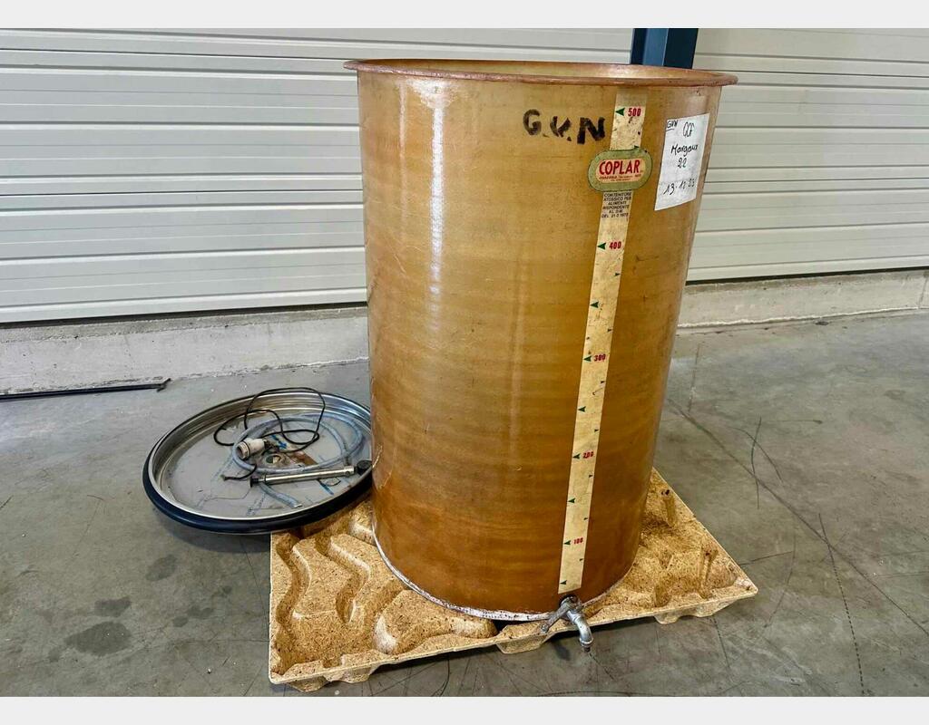 Fibreglass tank - Floating lid - Flat bottom