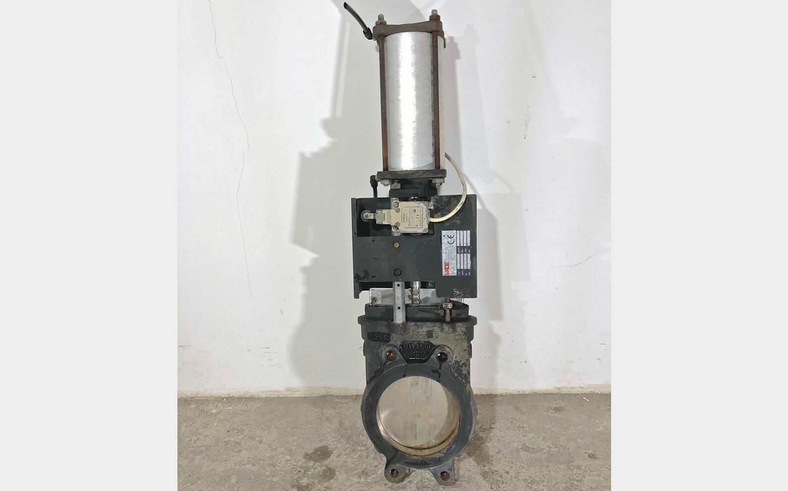 Vanne guillotine
