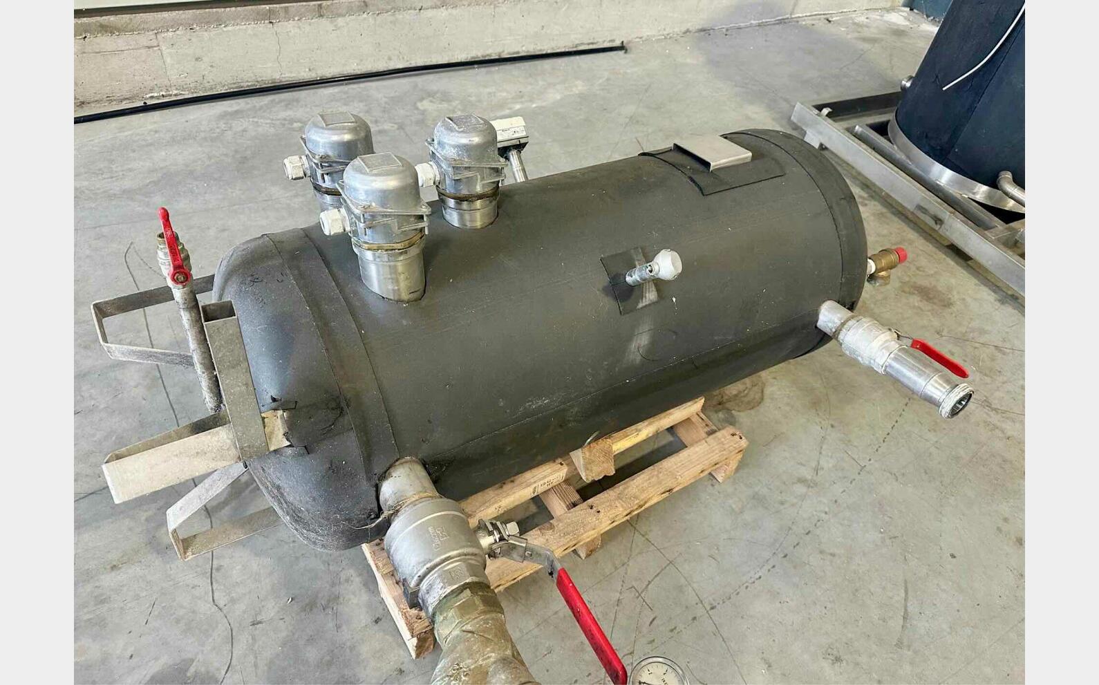  Stainless steel buffer tank 1.5 HL (150 litres)