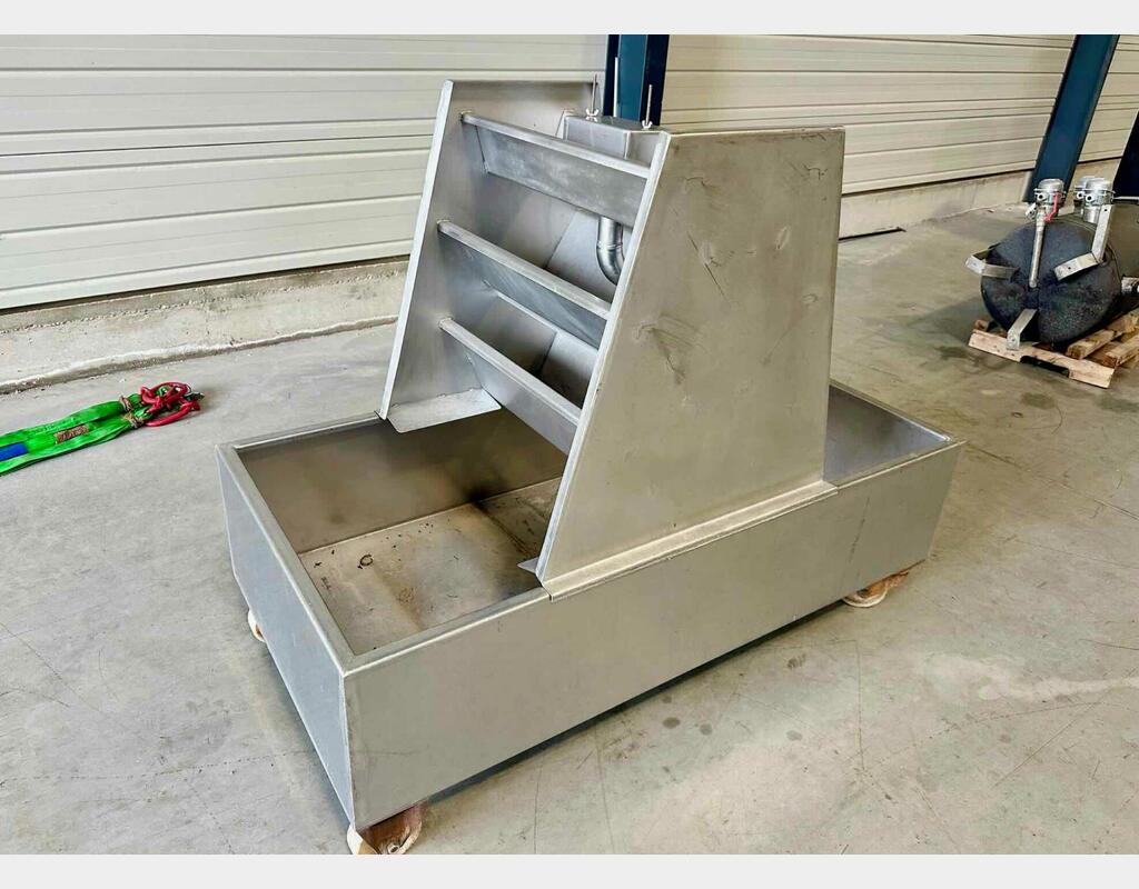 Fontaine d’aération inox - Remontage et oxygénation des vins Fontaine d’aération inox - Remontage et oxygénation des vins