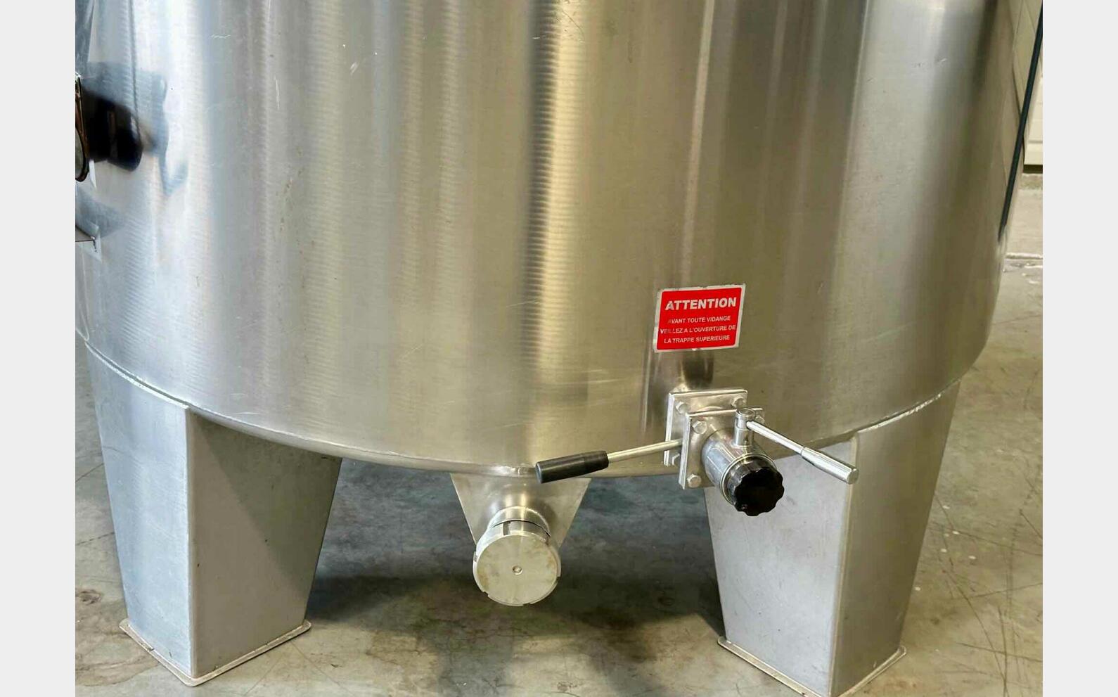 Cuve inox - Chapeau flottant 45 HL (4 500 litres)