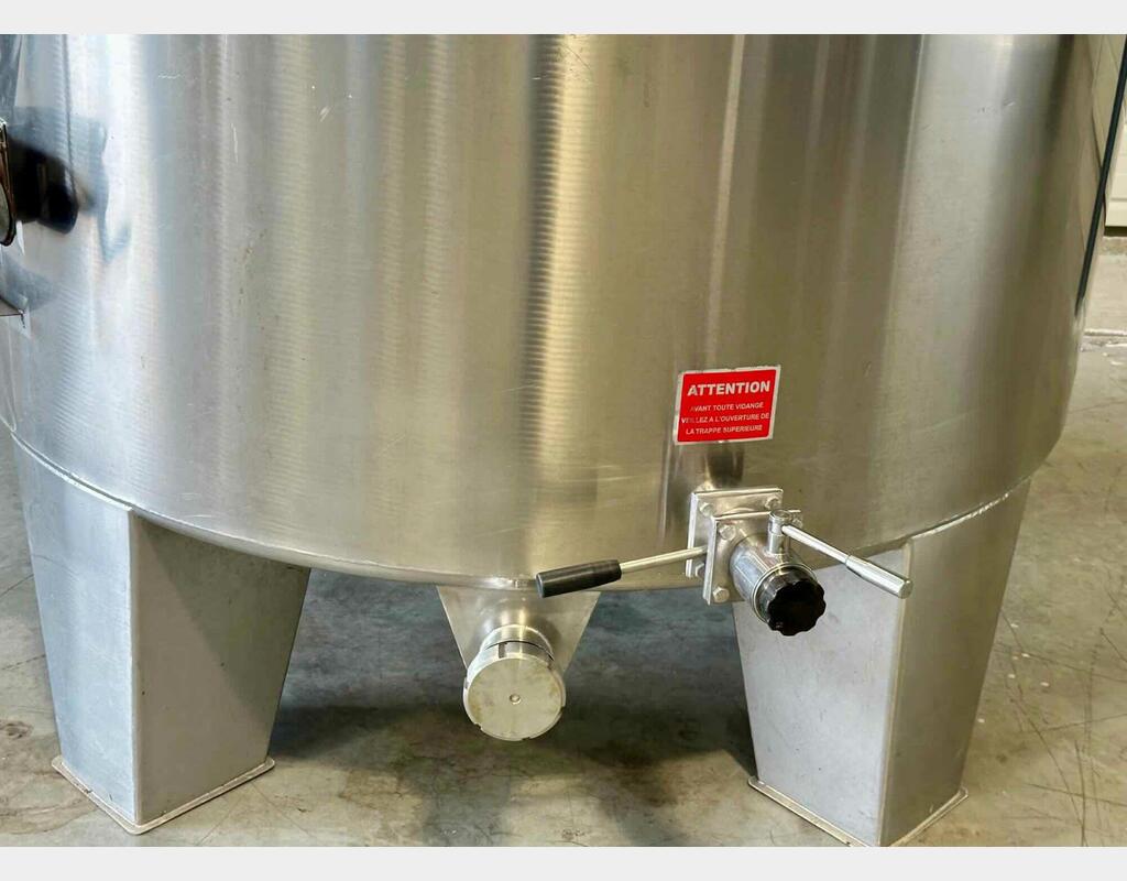 Cuve inox à chapeau flottant - Stockage Cuve inox à chapeau flottant - Stockage