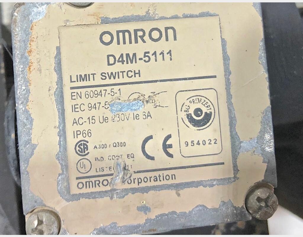 005590d